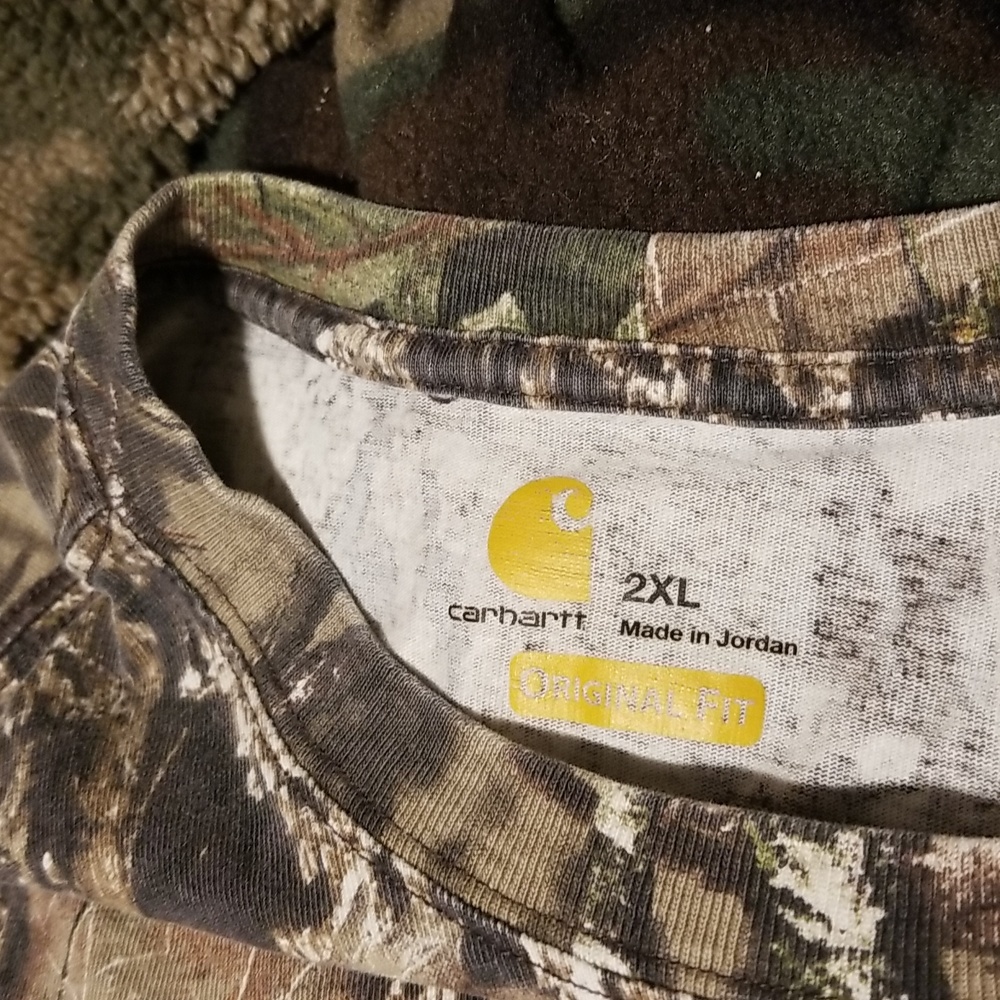 Carhart Camo Work Shirt long sleeve w/Front pocket XXL Excellent Shape. Let's Go